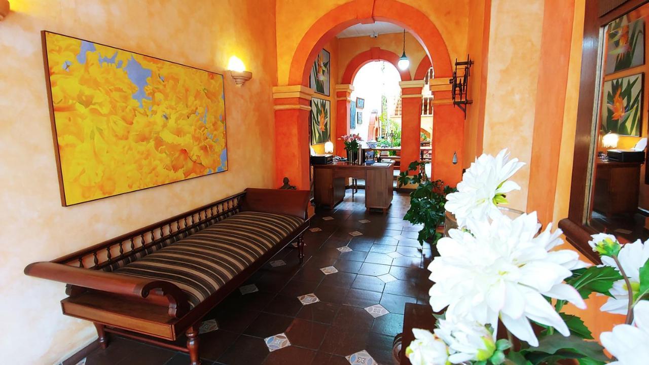 Hotel Boutique Casa Montalvo Cuenca クエンカ エクステリア 写真