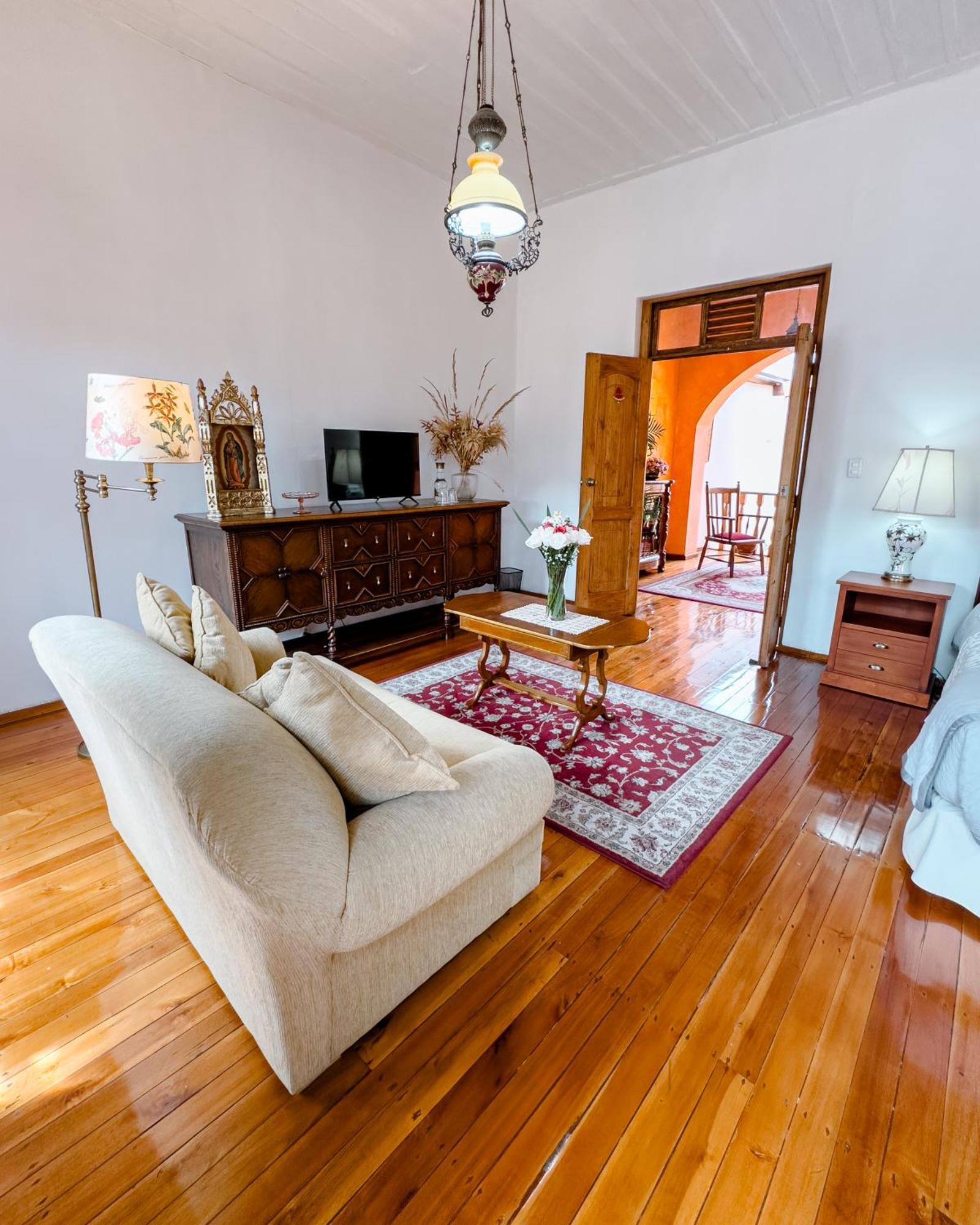 Hotel Boutique Casa Montalvo Cuenca クエンカ エクステリア 写真