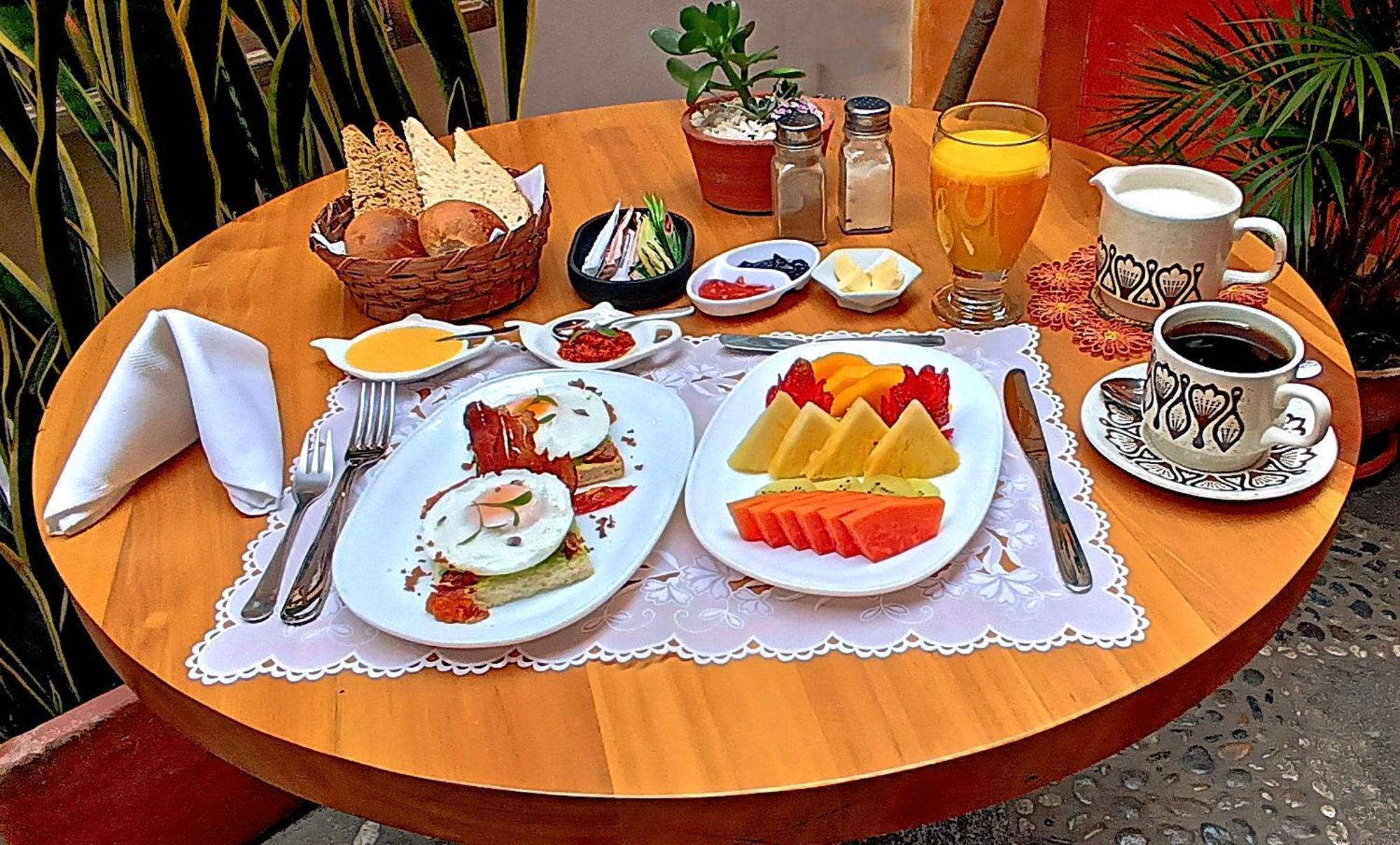Hotel Boutique Casa Montalvo Cuenca クエンカ エクステリア 写真